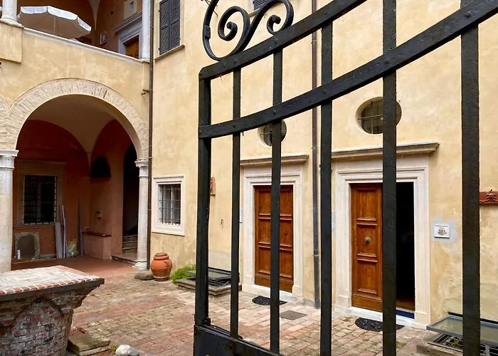 Il Cortile In Centro